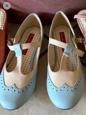 Bait footwear sz 6